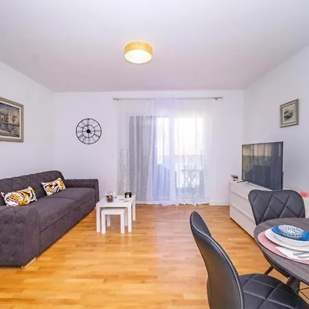 With A Parking Space Postira, Brac - 22180 Apartment Postira
