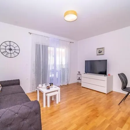 With A Parking Space Postira, Brac - 22180 Apartment Postira